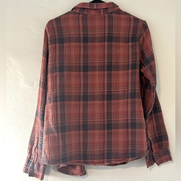 CP Shades Flannel Top - Picture 2 of 3